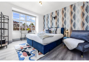 Modern Comforts 2 BD Flat - Sleeps 5